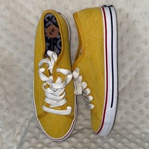 Tommy Hilfiger Womens Shoes